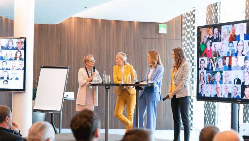 Starting the Impact Day with an all-female-panel giving three different perspectives on "success". 